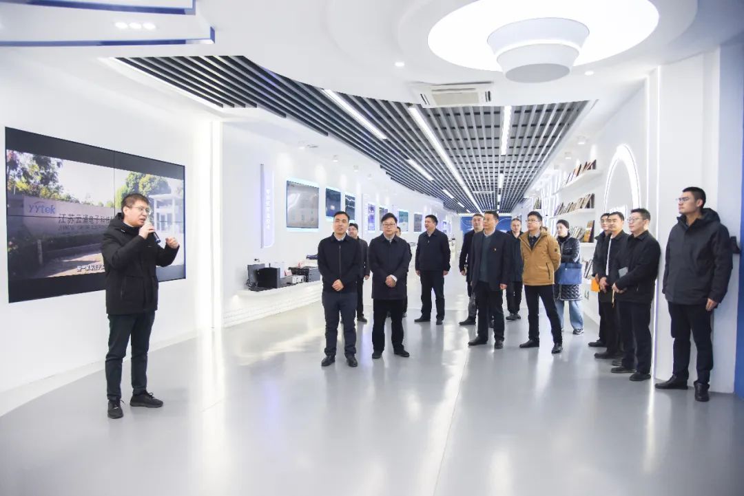 海陵区电子信息产业服务专班莅临澳门银河网上赌场开展企业行活动